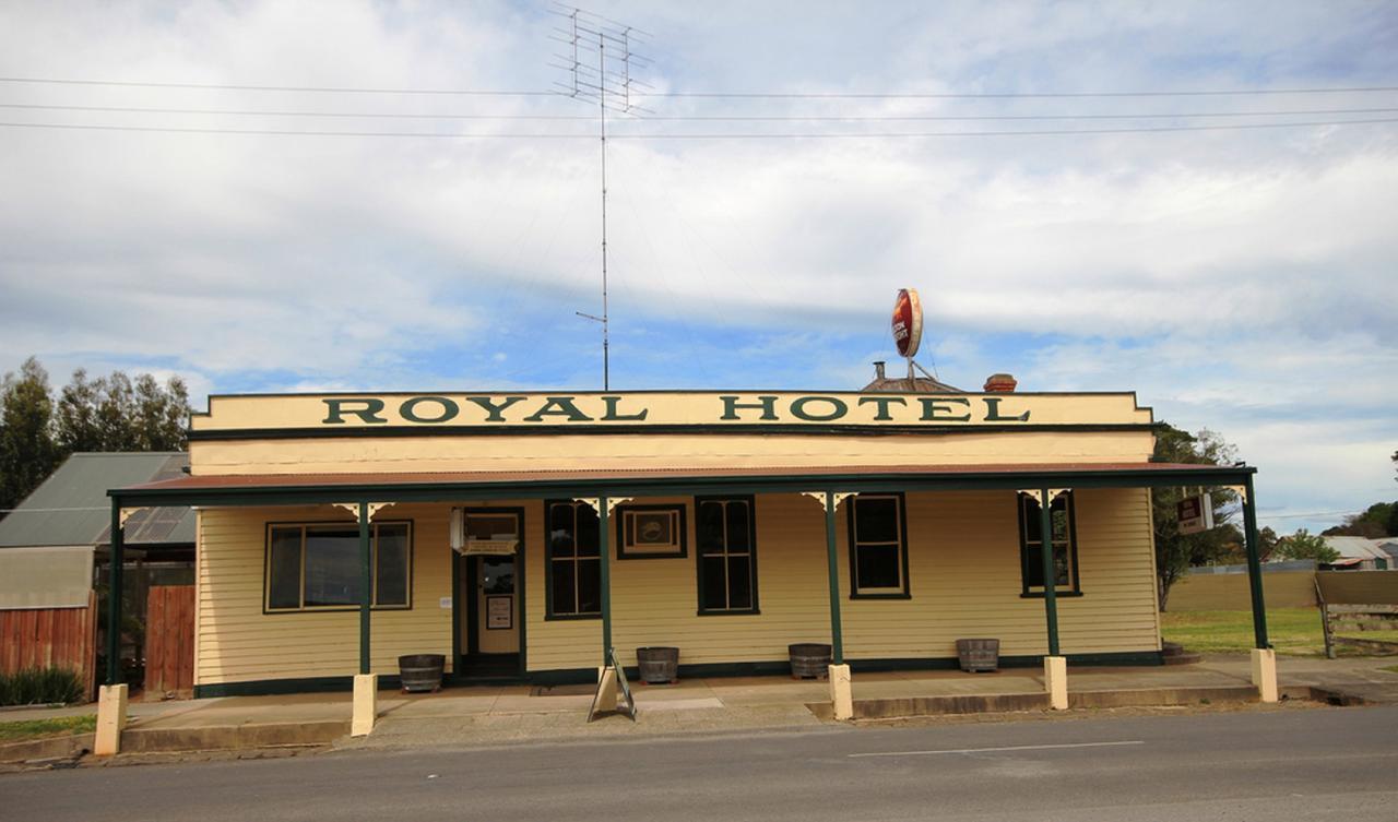 Royal Hotel Snake Valley Exterior foto
